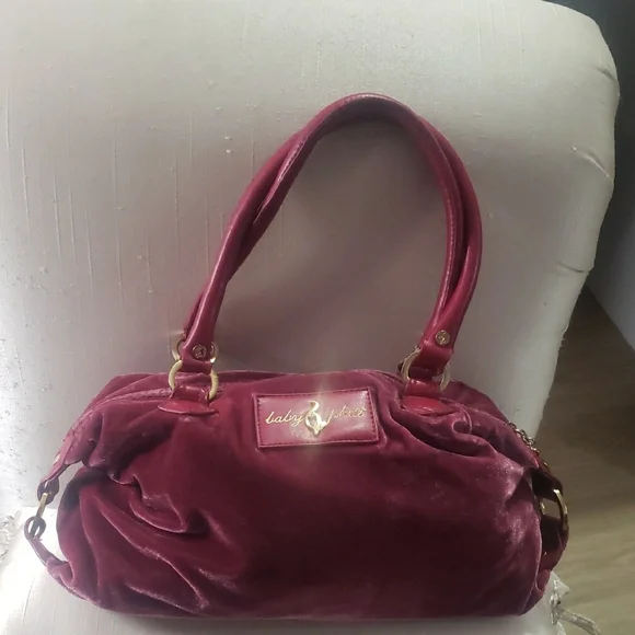 Elegant Pink Velvet Handbag - Picture 3 of 4